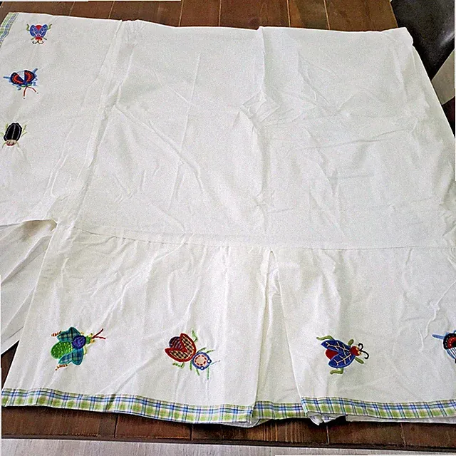 Pottery Barn Kids Bedskirt Bugs Insects Embroidery Applique Toddler Bed Crib VTG
